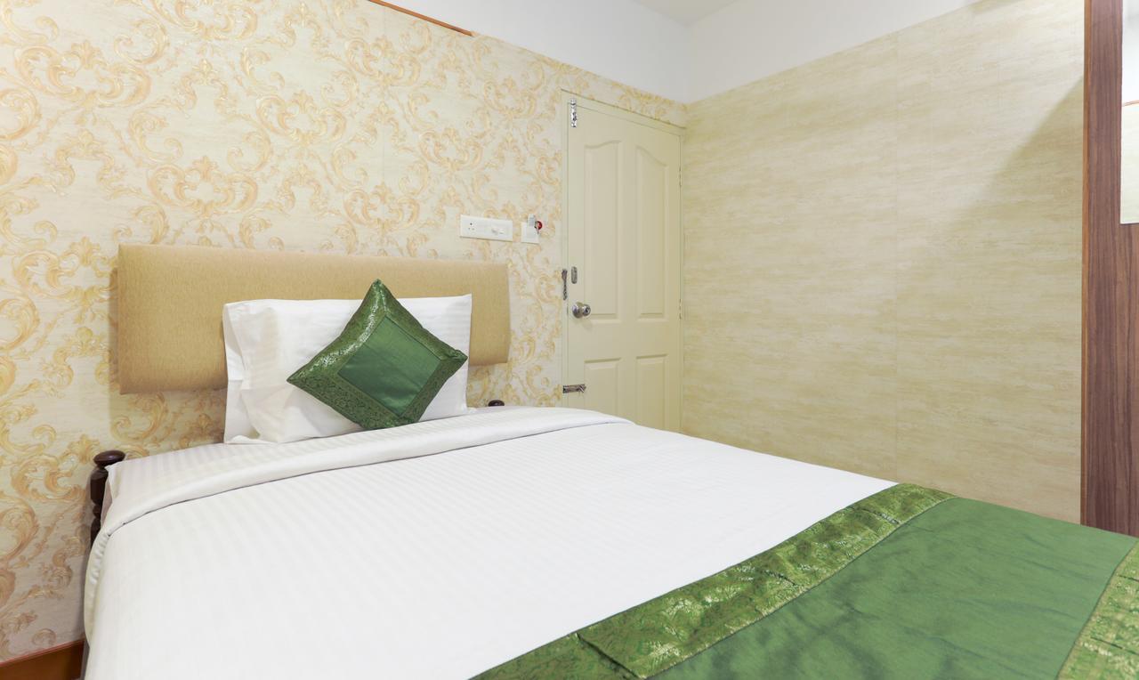 Heaven Gardens Hotel Kochi Exterior foto